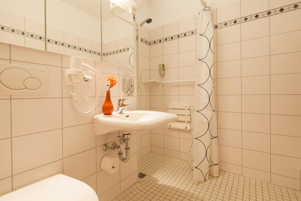 Gda Hotel Hildastift Am Kurpark Wiesbaden Esterno foto